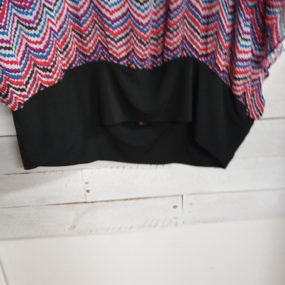 Fashion Bug Plus Size 1XL Fluttered Short Sleeve Chevron Pattern Spring Summer - Picture 3 of 7